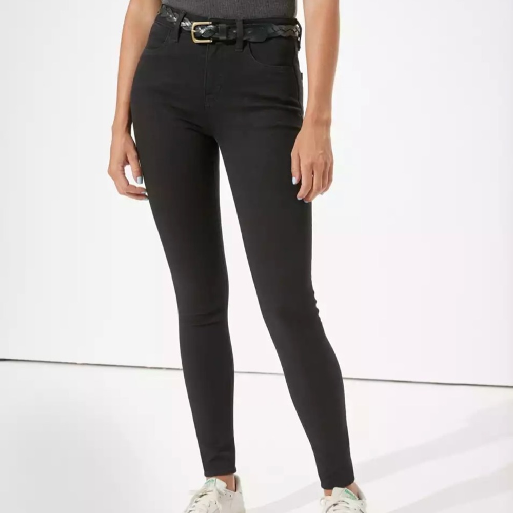 AMERICAN EAGLE DREAM BLACK SUPER HIGH WAISTED JEAN SIZE 6